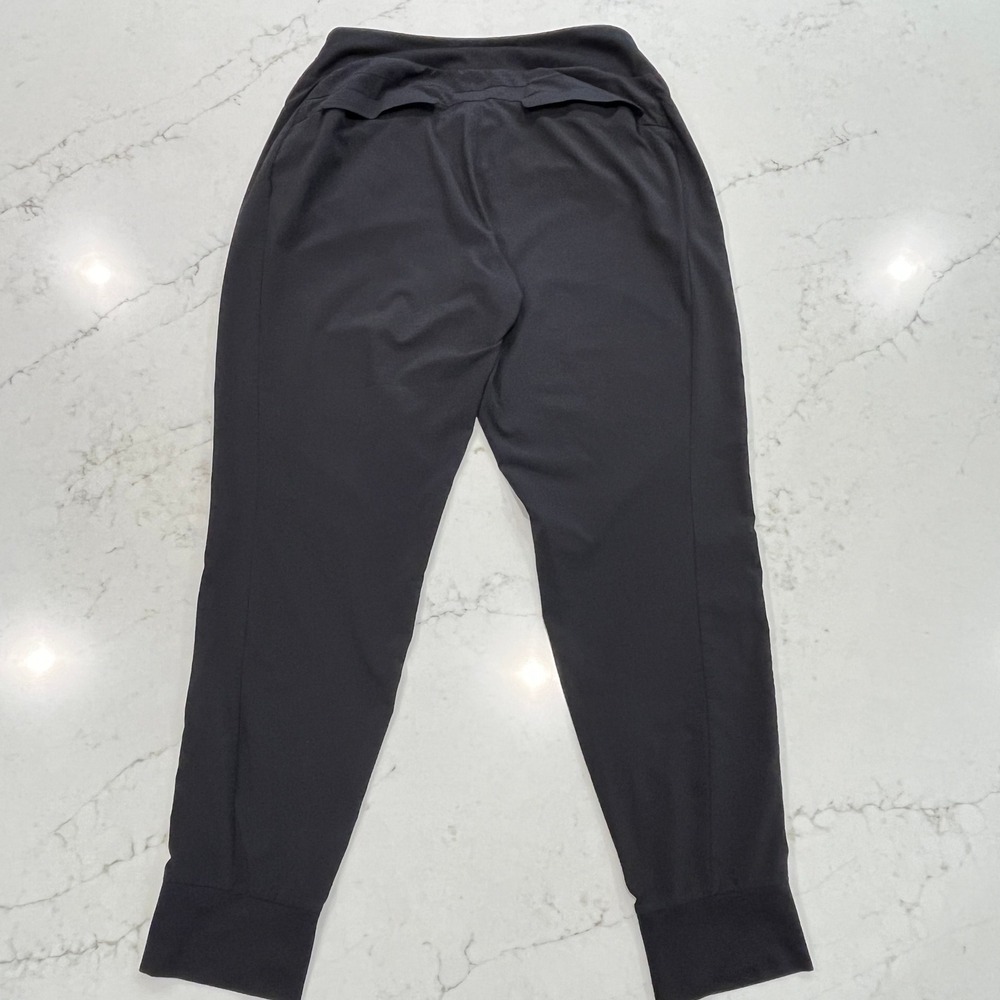 Athleta Soho Jogger Women Size 10 Black 777555-00 Zip Pockets